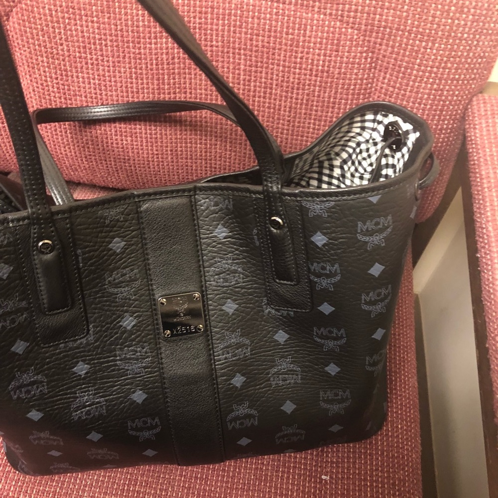 Medium MCM Liz Reversible shopper